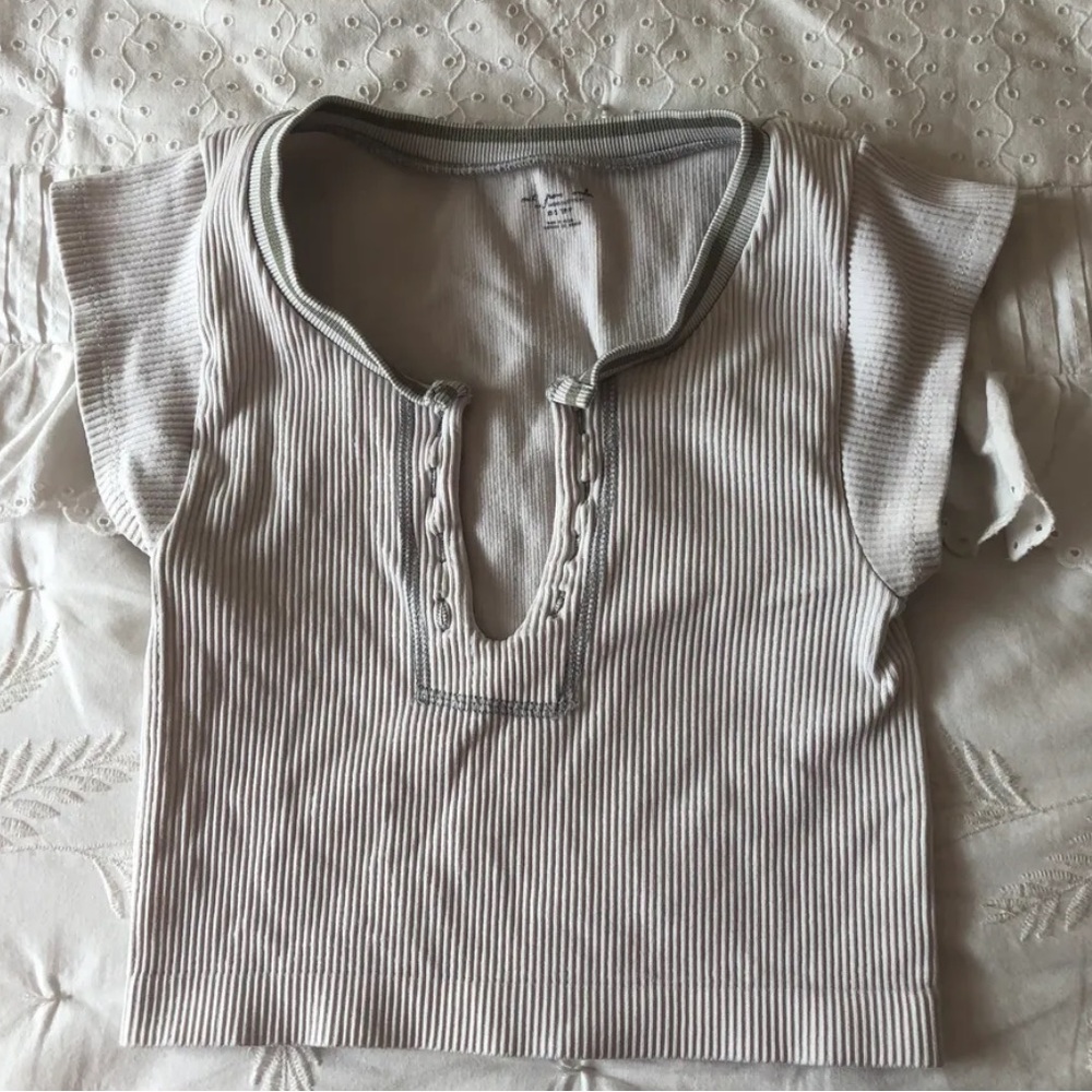 urban outfitters go for gold top